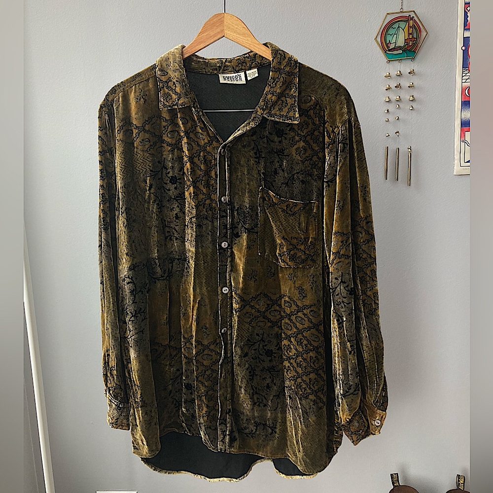 VTG Gold Party Shirt